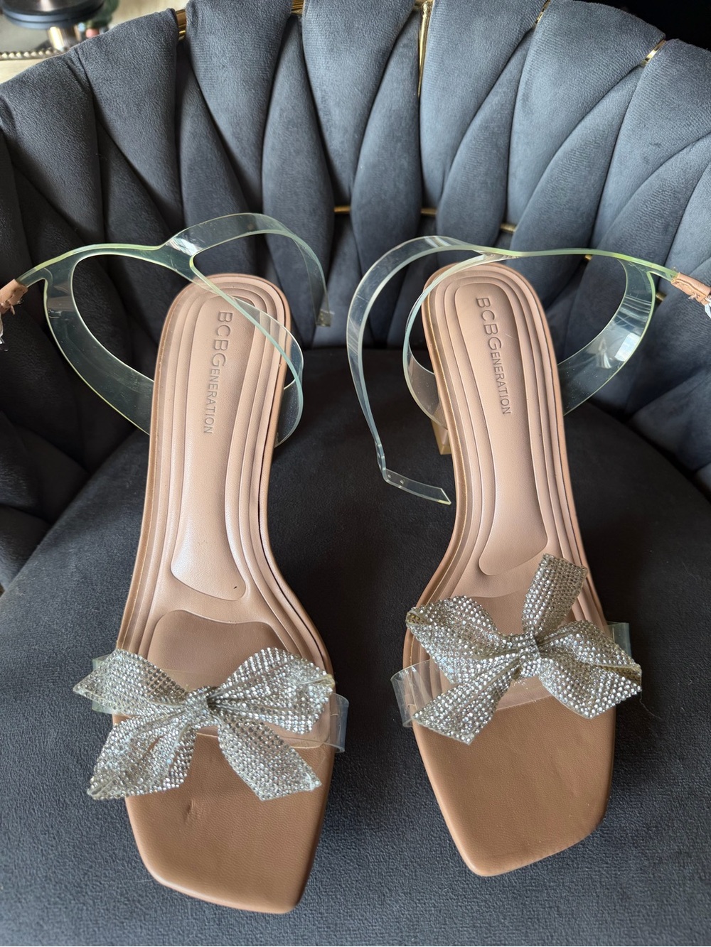 BCBGeneration Nude Clear-Strap Slide Sandals with Crystal Bow Accent size 9.5
